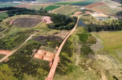 Investimento seguro – terreno em área em crescimento