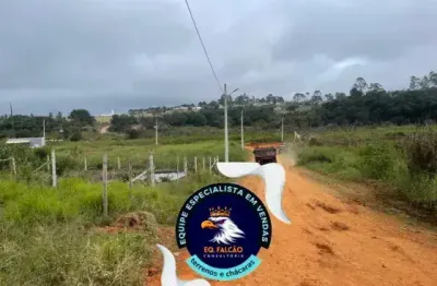 He garanta um terreno lindo para a sua casa de campo!