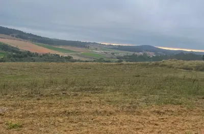 Invista em terreno próximo a escolas e comércio,sem burocracia.