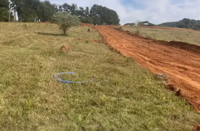 He pensa num local bonito, agradável!600m² parcelados! confira!
