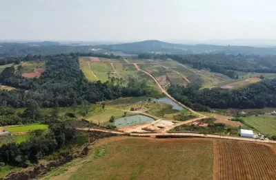 Aceitamos carro e moto como parte da negociação apenas 500m do asfalto