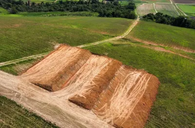 Lotes de 300m² e 500m² com entrada facilitada – sem burocracia!