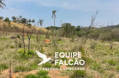 Tranquilidade, verde e investimento seguro,residencial fechado.