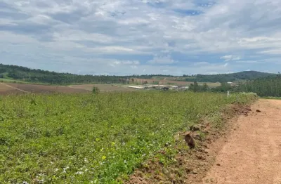 He terrenos de qualidade com ótimo acesso e condições de pagamento!