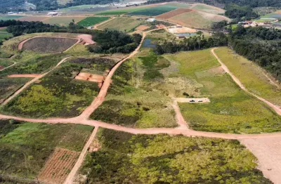 Lotes em cotia com preço especial e compra sem comprovar renda.