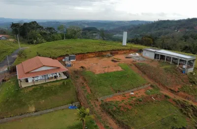 Terreno à venda na Praça Bento Oliveira Nascimento, 44, Centro, Mairiporã
