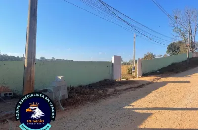 Ibiúna – lote fechado 600m², 1,4km do asfalto, perto de escola e mercado