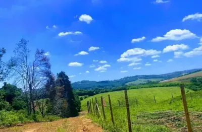 Cotia – Terrenos 600m², 10min de Caucaia, condomínio fechado!