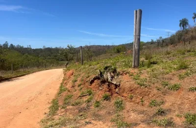 Invista em lotes de 600m²: vista linda, tranquilidade e pagamento acessível!