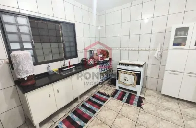 Casa com 4 quartos à venda no jardim panorama, botucatu , 207 m2 por r$ 478.000