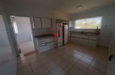 Casa com 2 quartos à venda no conjunto residencial souza santos, botucatu , 134 m2 por r$ 430.000