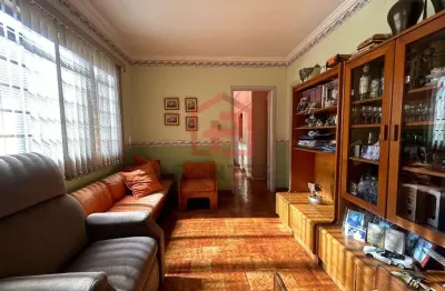 Casa com 4 quartos à venda no centro, botucatu  por r$ 380.000