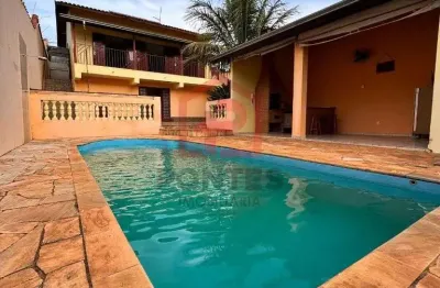 Casa com 3 quartos à venda na vila maria, botucatu , 200 m2 por r$ 580.000