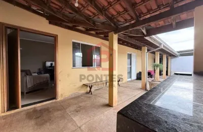 Casa com 2 quartos à venda no jardim itamarati, botucatu , 225 m2 por r$ 400.000