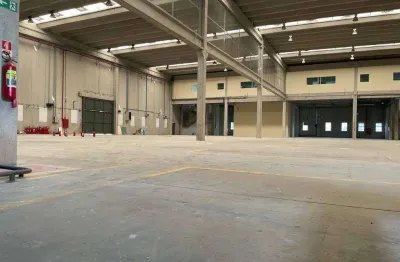 Galpão industrial localizado no tamboré  fase santana de parnaiba
