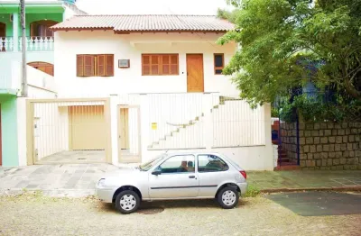 Casa com 2 quartos à venda na Rua Cezimbra Jaques, --, Medianeira, Porto Alegre