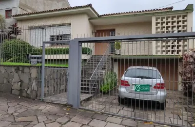 Casa para venda - 460m², 3 dormitórios, 3 vagas - três figueiras