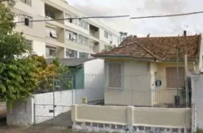 Casa com 3 quartos à venda na Rua Ponche Verde, --, Medianeira, Porto Alegre