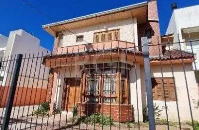 Casa para venda - 239m², 5 dormitórios, sendo 1 suites, 4 vagas - hípica