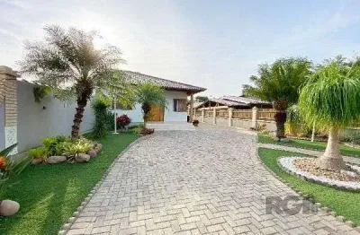 Casa em porto alegre, no bairro belém novo, com 3 dormitório(s), e 3 banheiros, à venda.