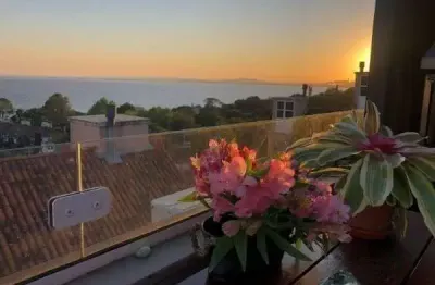 Casa condominio em porto alegre, no bairro tristeza, com 3 dormitório(s), e 3 banheiros, à venda.