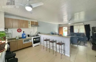 Casa com 2 quartos à venda na Rua Doze de Outubro, --, Partenon, Porto Alegre