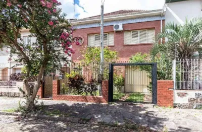Casa com 2 quartos à venda na Rua Nossa Senhora Medianeira, --, Medianeira, Porto Alegre