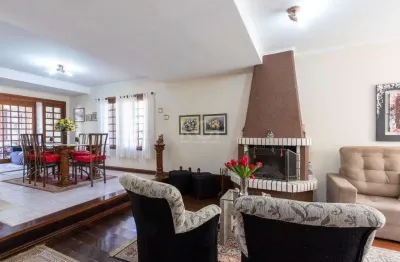 Casa com 4 quartos à venda na Rua Ari Peixoto Martins, --, Espírito Santo, Porto Alegre