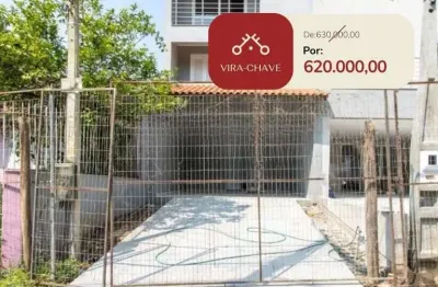 Casa com 3 quartos à venda na Rua Ari Peixoto Martins, --, Espírito Santo, Porto Alegre