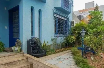Casa sobrado com 4 dormitórios 3 vagas e pátio e piscina