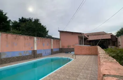Casa para venda - 318m², 3 dormitórios, piscina, bairro guarujá