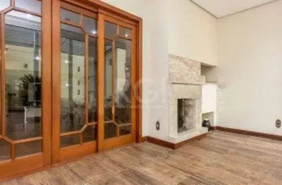 Casa para venda - 250m², 5 dormitórios, sendo 1 suites, 4 vagas - sarandi