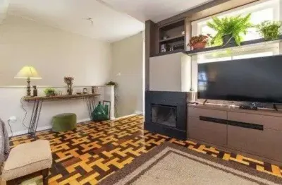 Casa com 3 quartos à venda na Rua Mariz e Barros, --, Petrópolis, Porto Alegre