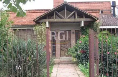 Casa para venda - 260m², 3 dormitórios, sendo 1 suites, 7 vagas - nonoai