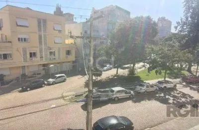 Apartamento de 3 dormitórios, com vaga no bairro farroupilha