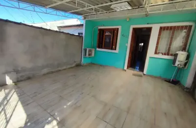 Casa com 2 quartos à venda na Rua Say Marques, --, Hípica, Porto Alegre