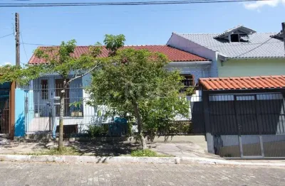 Casa com 3 quartos à venda na Rua João Corrêa Almeida, --, Vila Nova, Porto Alegre