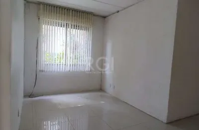 Apartamento com 3 dormitórios, 1 banheiro social e 1 vaga/box