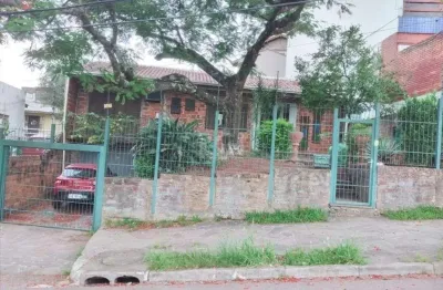 Casa para venda - 140m², 2 dormitórios, sendo 1 suites, 2 vagas - medianeira