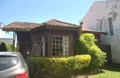 Casa com 3 quartos à venda na Rua Irmão Augusto Duflot, --, Serraria, Porto Alegre
