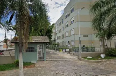 Excelente apto reformado 2 dormitórios com dependência de empregada