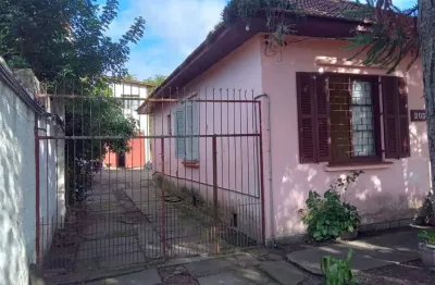 Casa com 2 quartos à venda na Rua Professor Joaquim Louzada, --, Camaquã, Porto Alegre