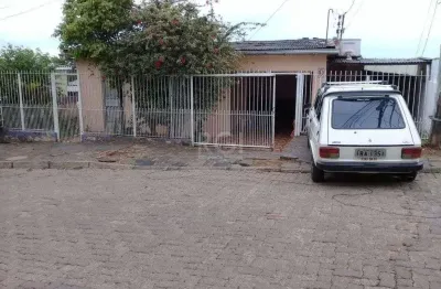 Casa com 2 quartos à venda na Travessa dos Bandeirantes, --, Vila São José, Porto Alegre