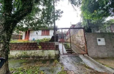 Casa em porto alegre, no bairro tristeza, com 3 dormitório(s), e 3 banheiros, à venda.