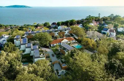 Casa no condominio villa portal, com 3 suítes no bairro vila conceição.