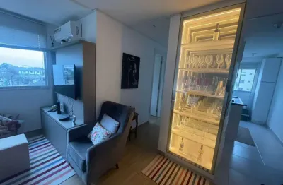 Apartamento mobiliado de 2 quartos condomínio com infraestrutura completa