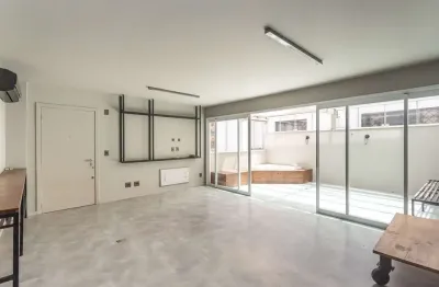 Apartamento Garden no bairro Pertrópolis de 3 dormitórios e 2 vagas DESOCUPADO