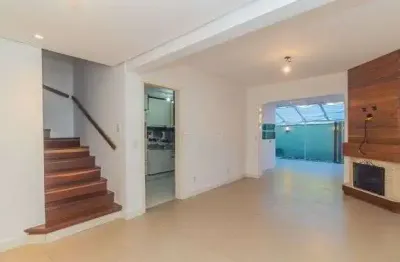 Casa em condomínio fechado com 3 quartos à venda na Rua Pirajá, --, Ipanema, Porto Alegre