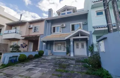 Casa em condomínio fechado com 3 quartos à venda na Rua Corticeira, --, Hípica, Porto Alegre