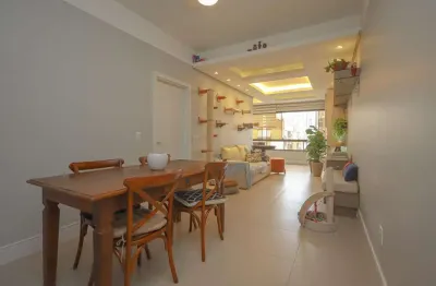 Apartamento com 3 quartos à venda na Avenida Alegrete, --, Petrópolis, Porto Alegre